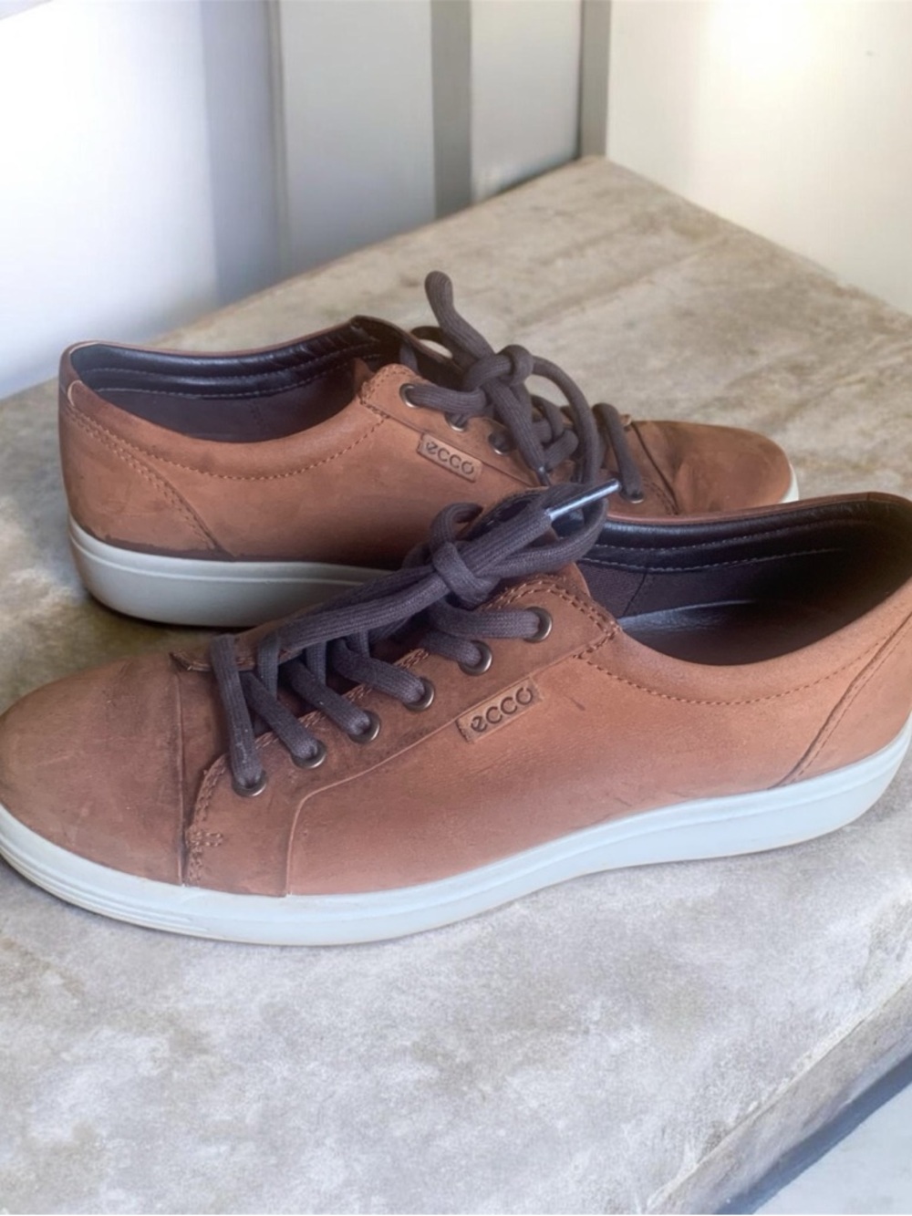 ECCO Brown Leather Sneakers Men’s Size 8 Casual Comfort Shoes Size 8